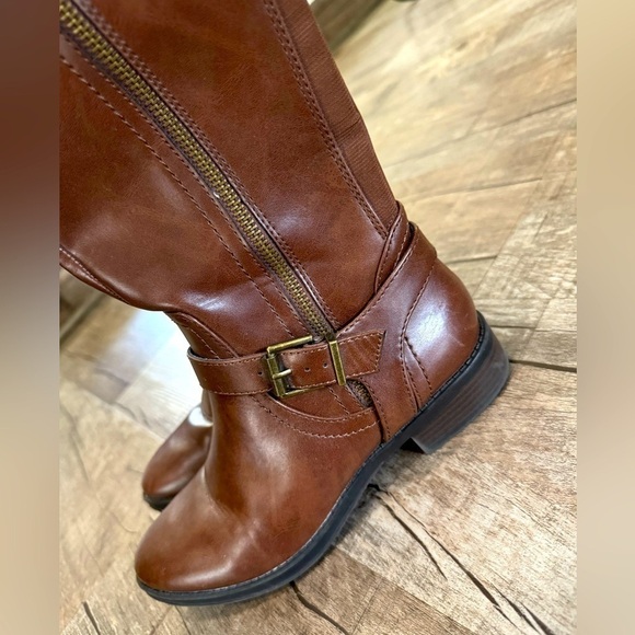 Women's Brown Riding Boot - Picture 5 of 10